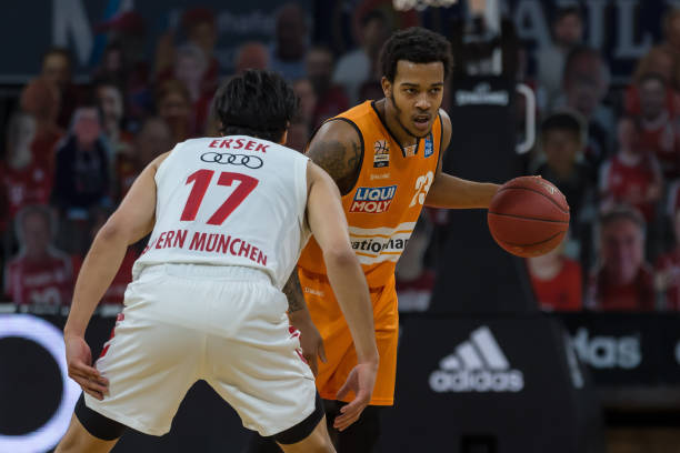 球无疑是其 球无疑是其